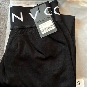 NVGTN Black Sport Seamless Leggings